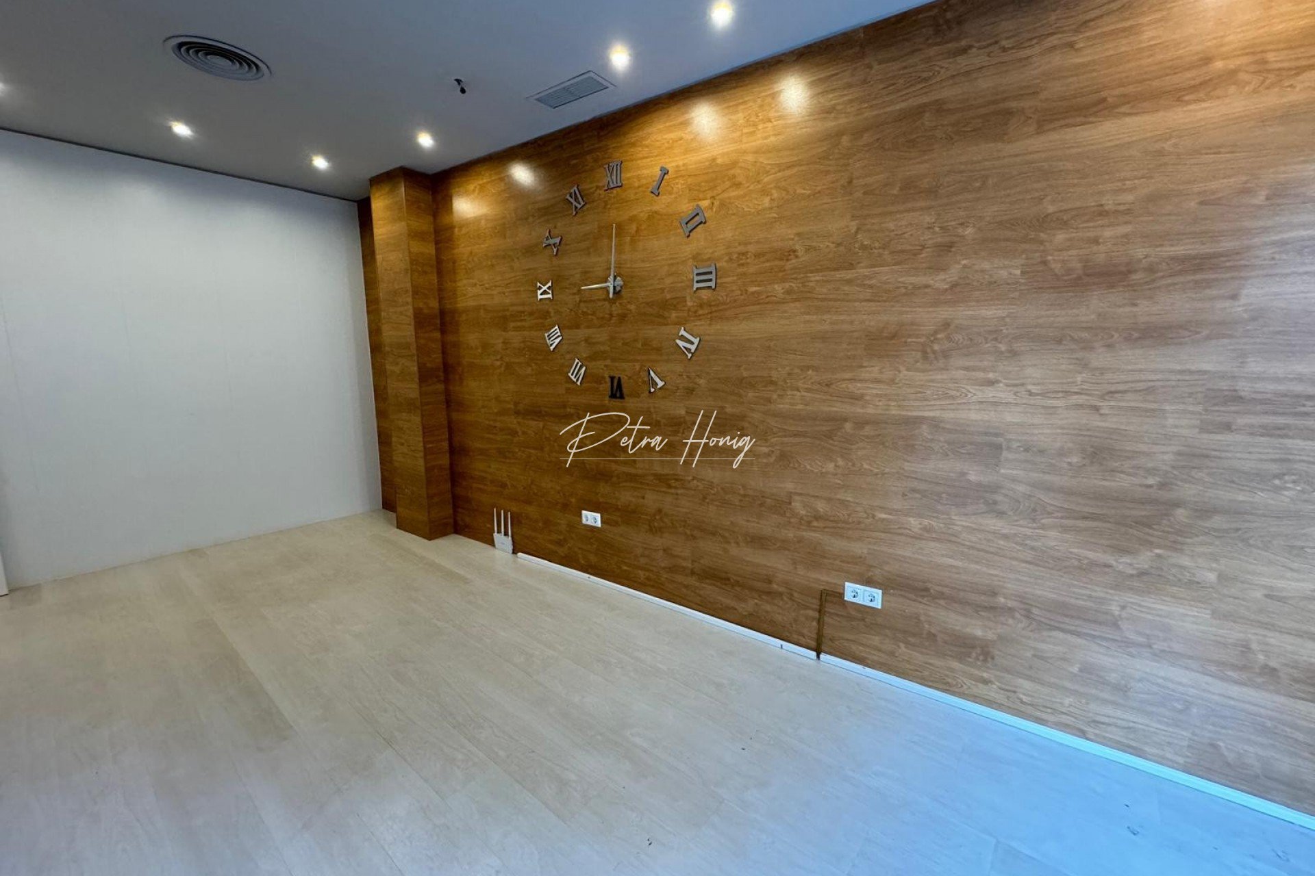 A Vendre - Commercial - Guardamar del Segura - Centro