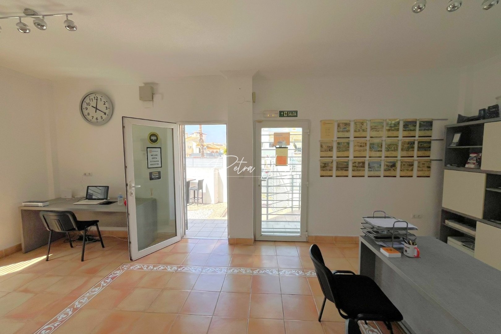 A Vendre - Commercial - Orihuela Costa - Playa Flamenca