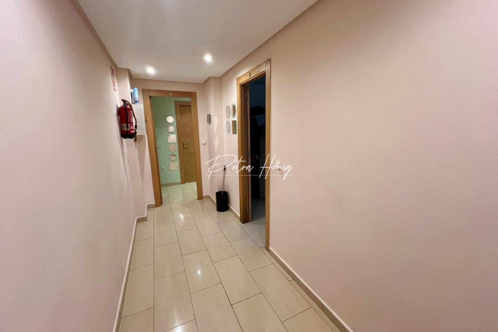 A Vendre - Commercial - Other areas - Zona Centro