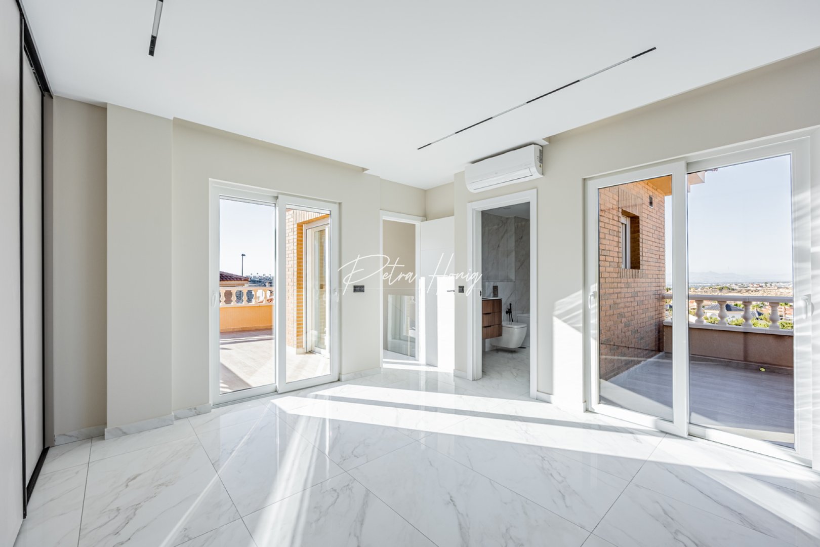 A Vendre - Villa - Ciudad Quesada