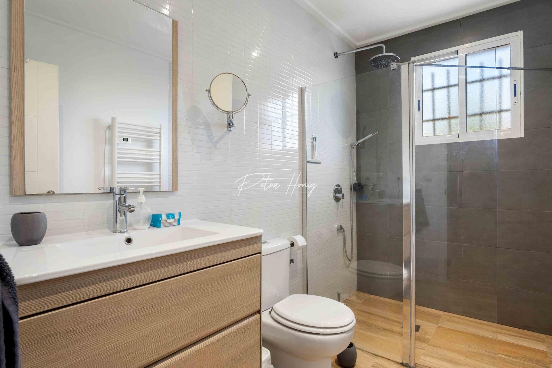 A Vendre - Villa - Dolores - CMNO. ESCORREDOR