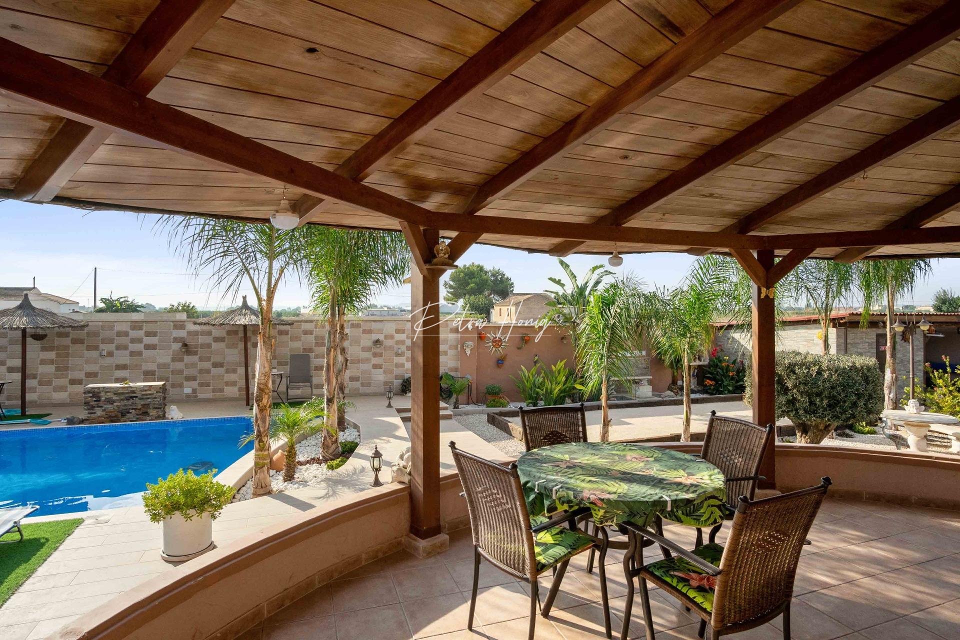 A Vendre - Villa - Dolores - CMNO. ESCORREDOR