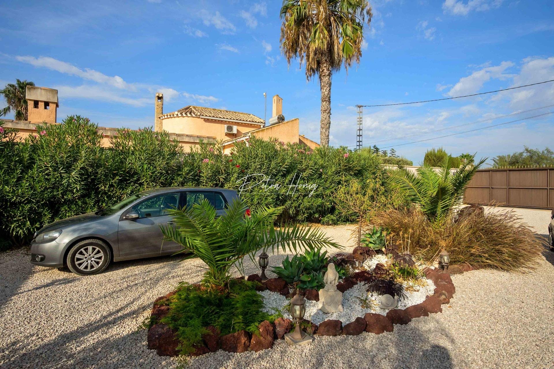 A Vendre - Villa - Dolores - CMNO. ESCORREDOR