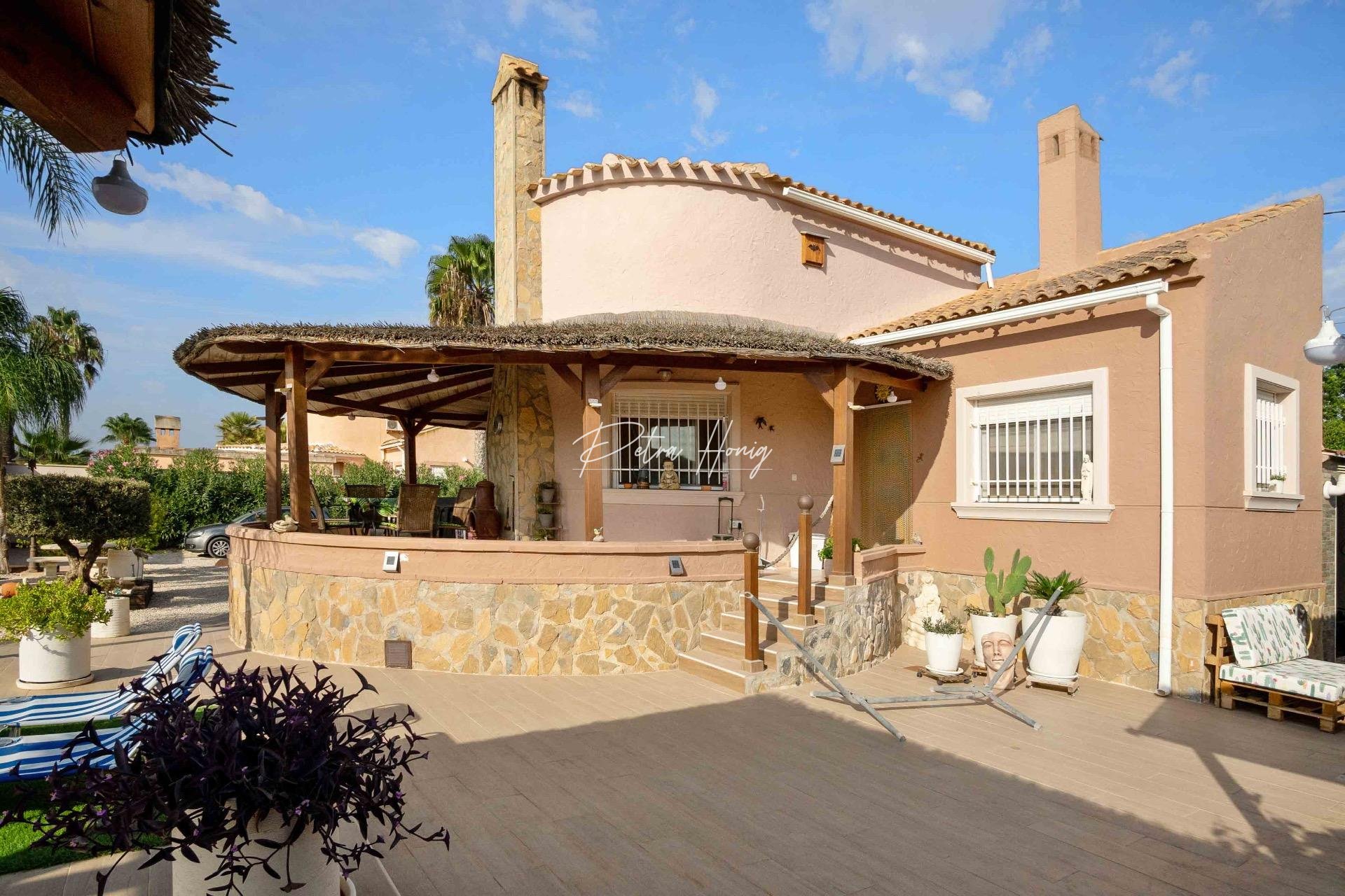 A Vendre - Villa - Dolores - CMNO. ESCORREDOR