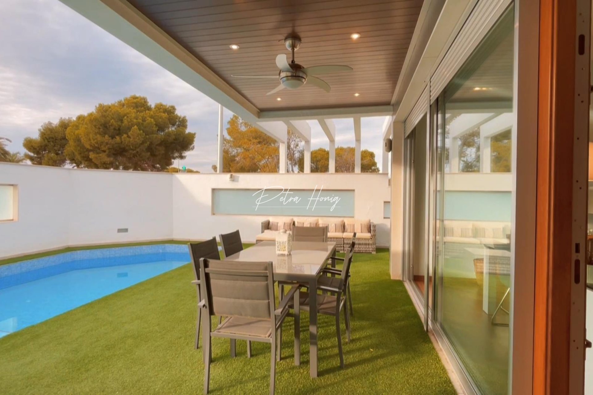 A Vendre - Villa - Orihuela Costa - Mil Palmeras