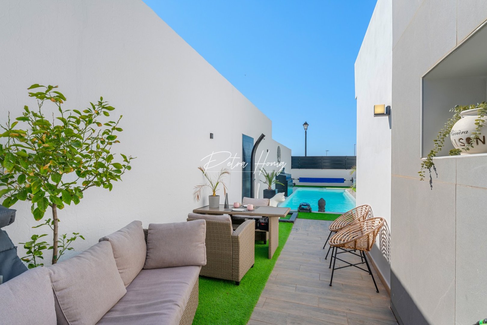 A Vendre - Villa - Other areas - URBANIZACIONES