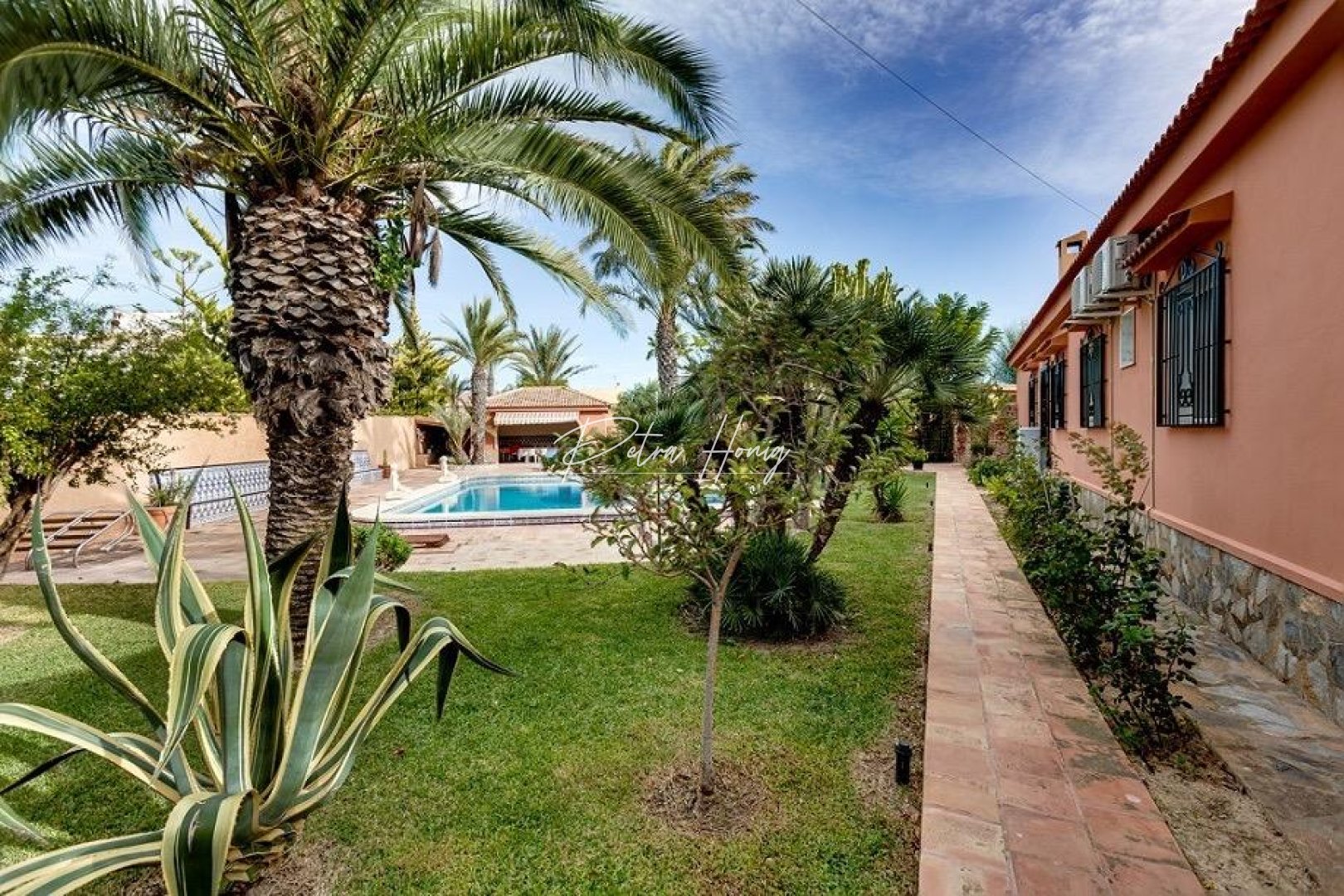 A Vendre - Villa - Torrevieja - La Siesta - El Salado - Torreta