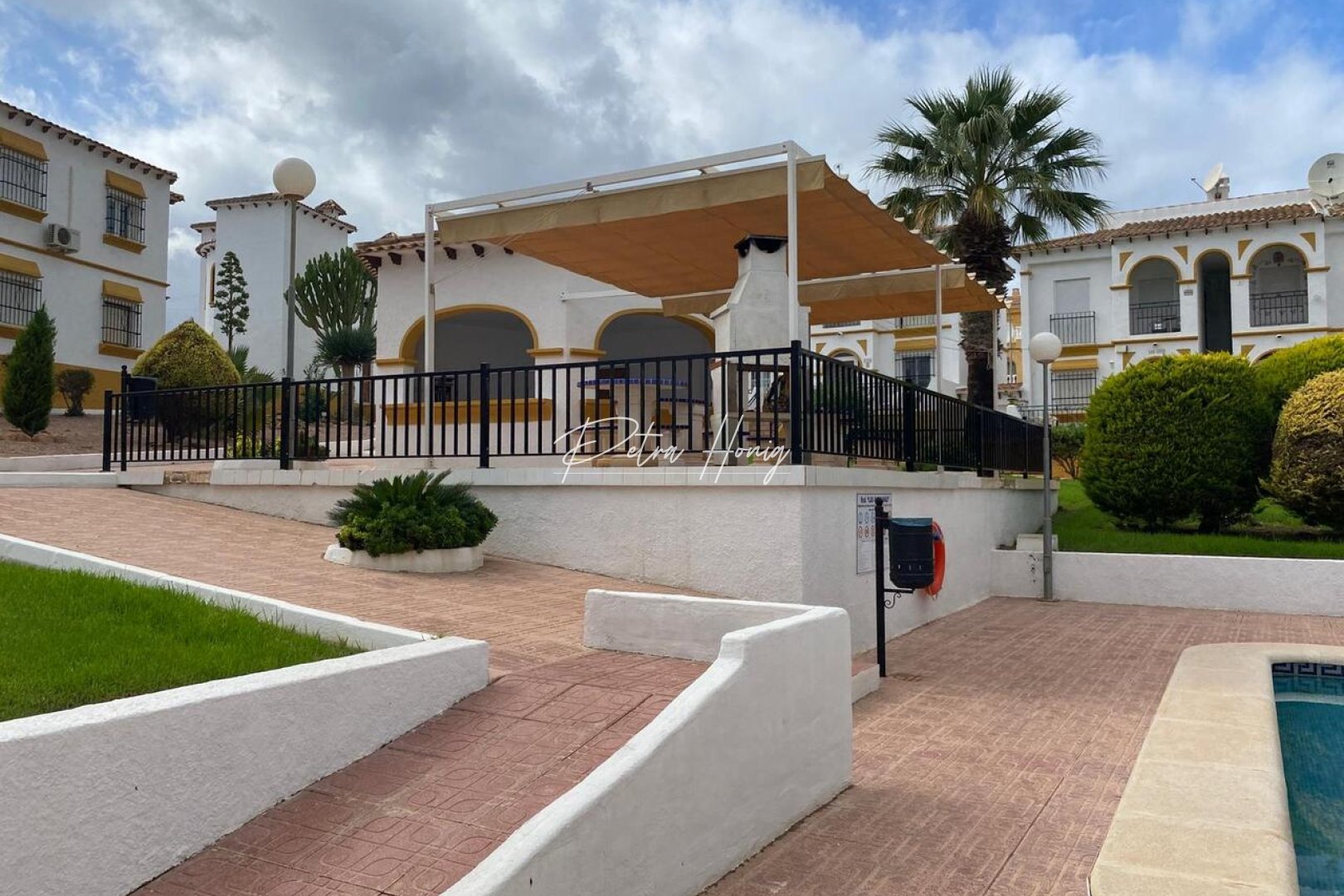 Alquiler larga estancia - Apartamento - Villamartin