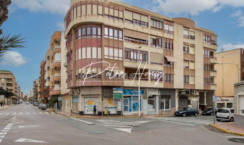 Appartement - A Vendre - Guardamar del Segura - Pueblo