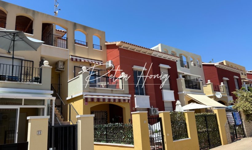 Appartement - A Vendre - Torrevieja - Aguas Nuevas