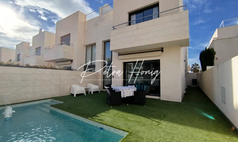 Chalet - Reventa - Orihuela Costa - WN-96344