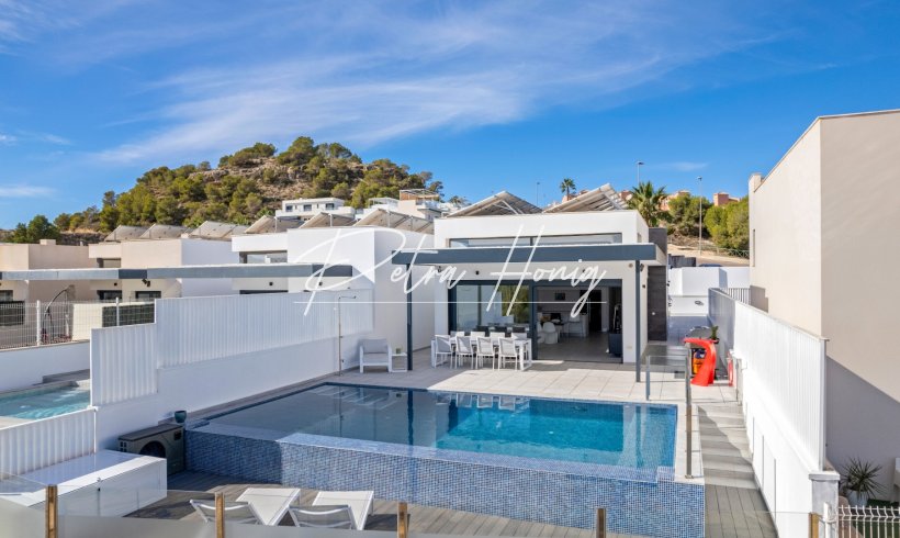 Chalet - Reventa - San Miguel de Salinas - GL-32200