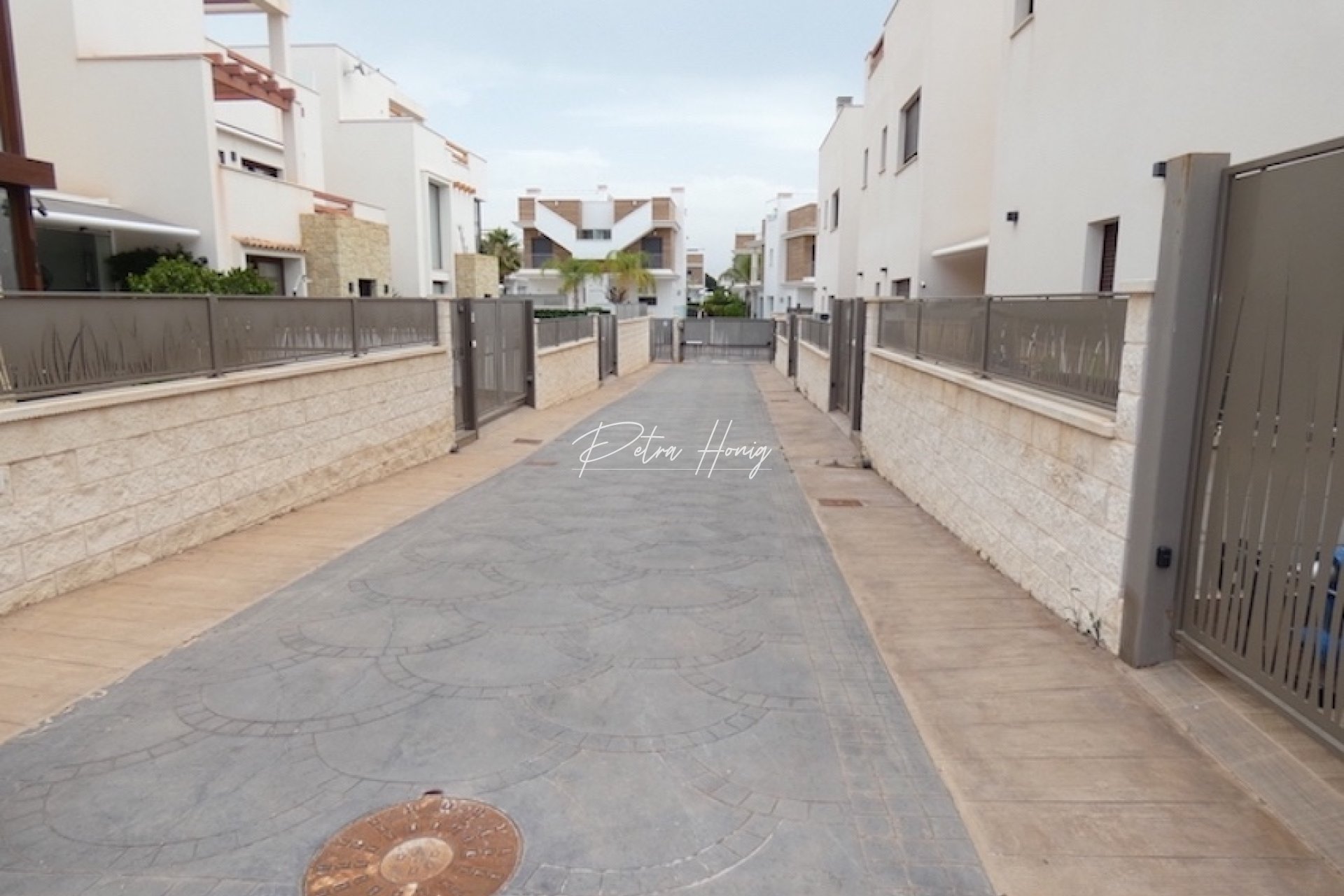 Commercial rentals - Villa - Ciudad Quesada - Pueblo Bravo