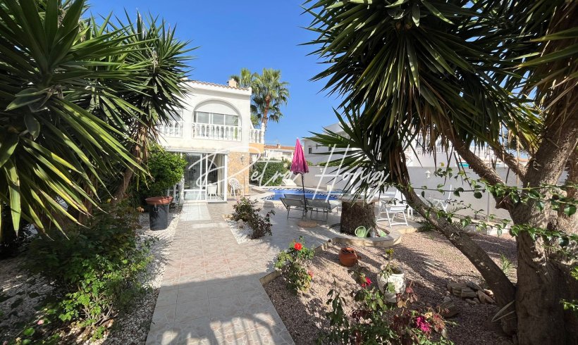 Einfamilienhaus - Gebrauchtobjekte - Cabo Roig - M-56635