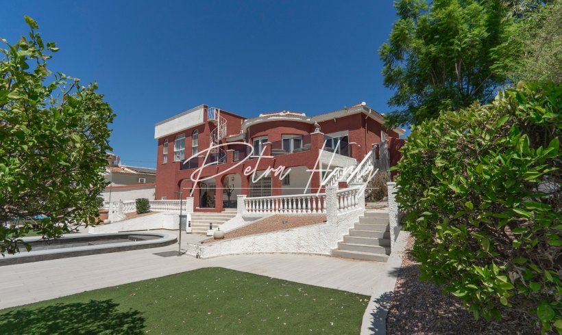 Einfamilienhaus - Gebrauchtobjekte - Ciudad Quesada - 272