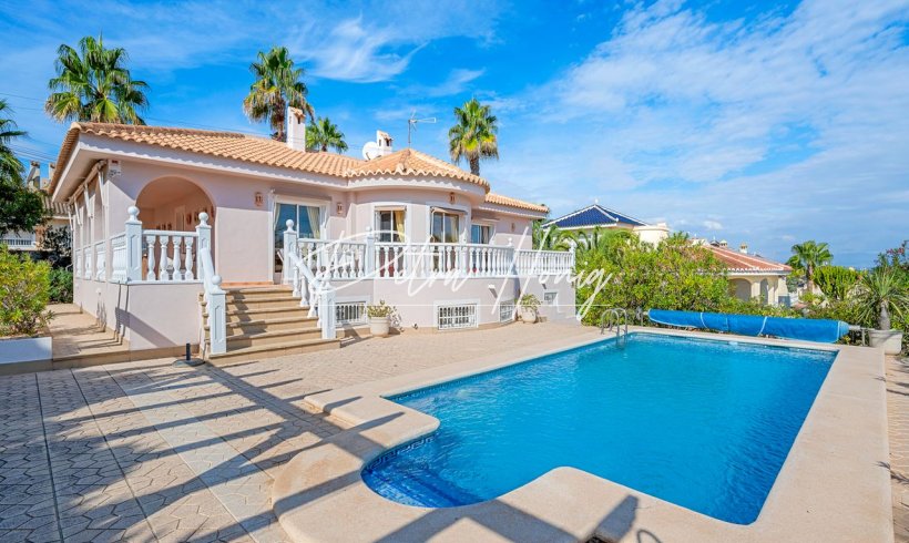 Einfamilienhaus - Gebrauchtobjekte - Ciudad Quesada - GS-77754