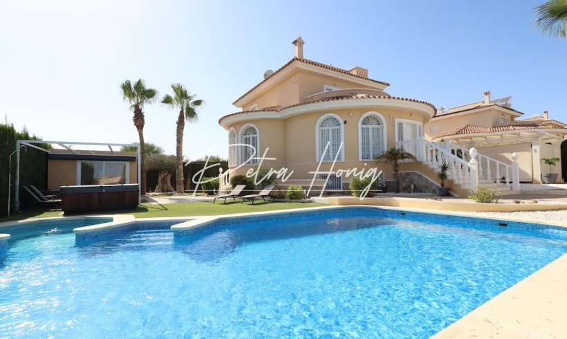 Einfamilienhaus - Gebrauchtobjekte - Ciudad Quesada - JM-55177