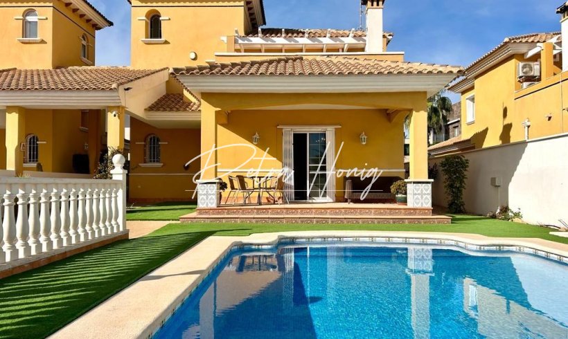 Einfamilienhaus - Gebrauchtobjekte - Orihuela Costa - UR-18903