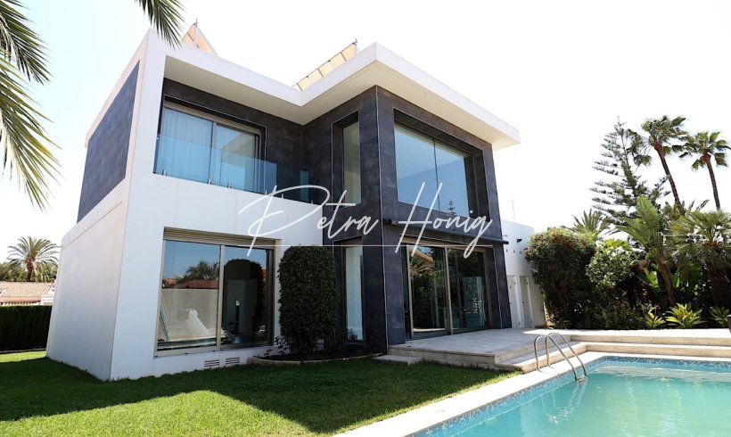 Einfamilienhaus - Gebrauchtobjekte - Torrevieja - JM-88808