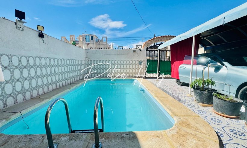 Einfamilienhaus - Gebrauchtobjekte - Torrevieja - torreta III