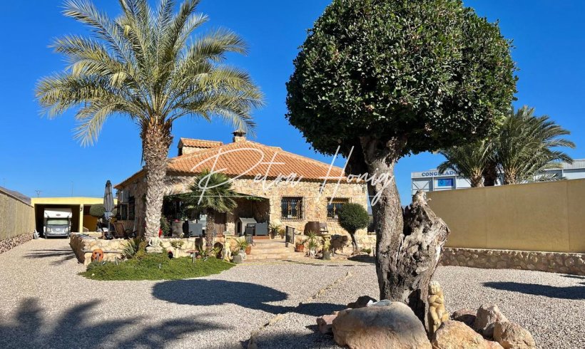 Finca - Til Salgs - Other areas - Fortuna