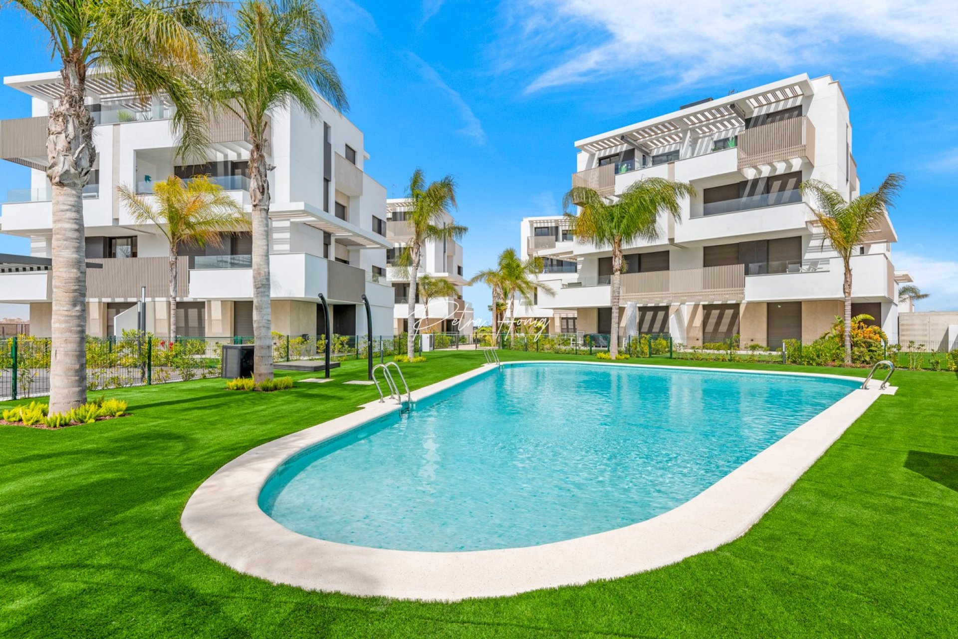 Gebrauchtobjekte - Apartment - Other areas - Santa Rosalia Lake And Life Resort