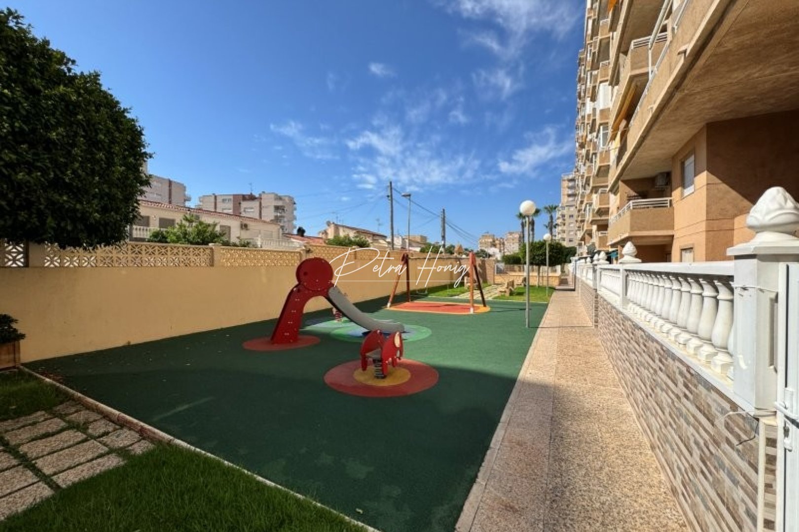 Gebrauchtobjekte - Apartment - Torrevieja - Aguas nuevas 1