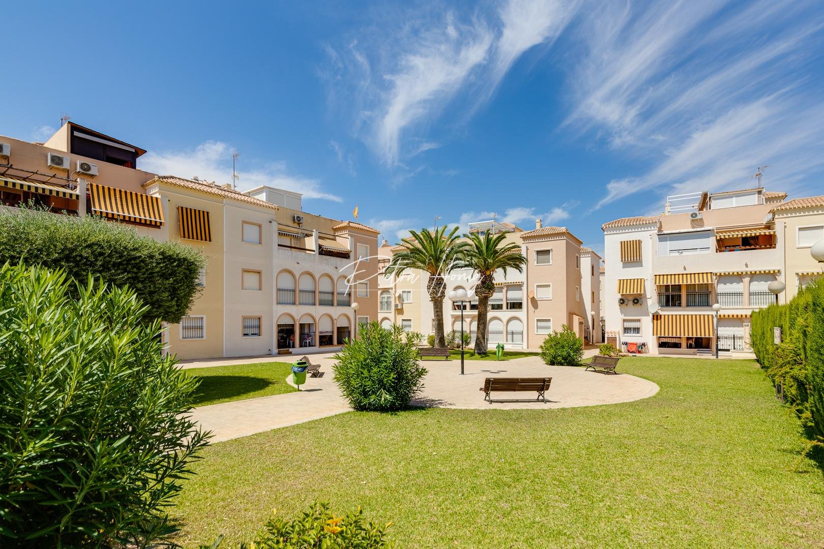 Gebrauchtobjekte - Bungalow - Torrevieja - Playa De Los Náufragos