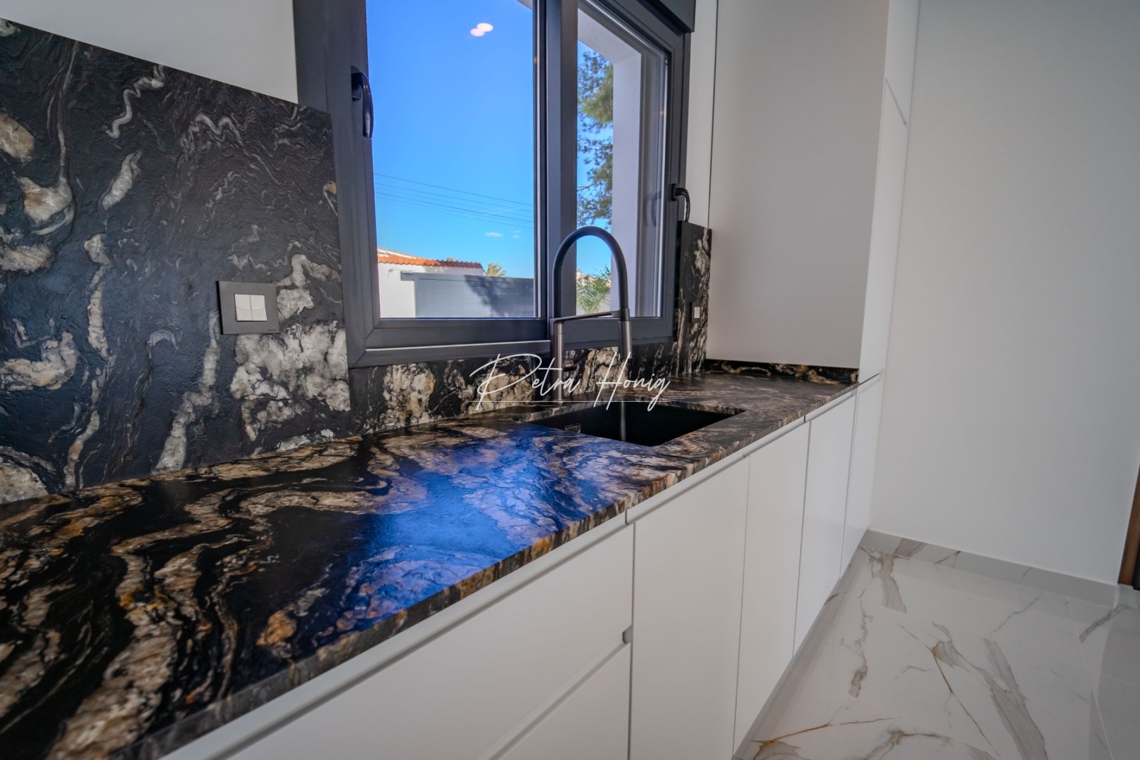 Gebrauchtobjekte - Einfamilienhaus - Ciudad Quesada - Town Center