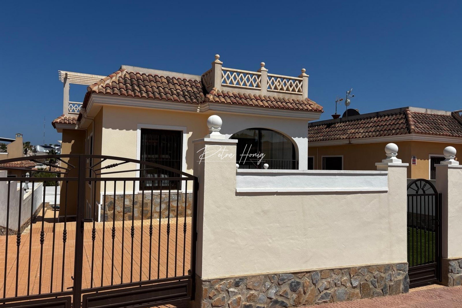 Gebrauchtobjekte - Einfamilienhaus - Ciudad Quesada