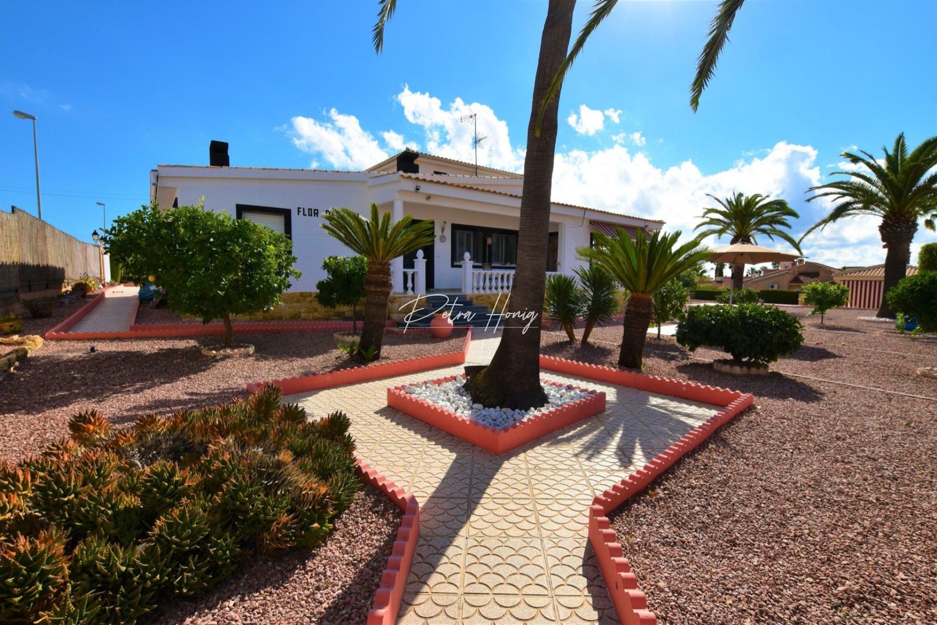 Gebrauchtobjekte - Einfamilienhaus - Ciudad Quesada