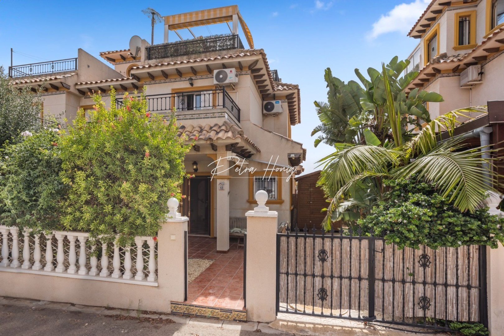 Gebrauchtobjekte - Einfamilienhaus - Orihuela Costa - La Regia