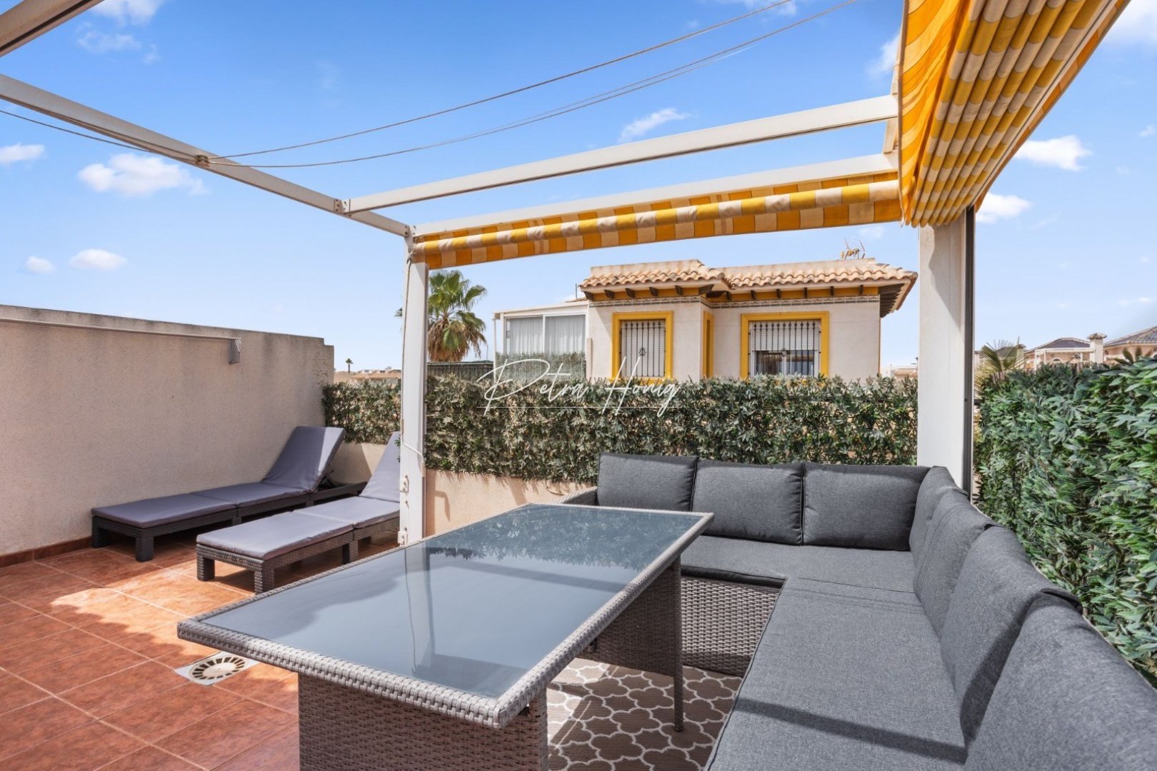 Gebrauchtobjekte - Einfamilienhaus - Orihuela Costa - La Regia