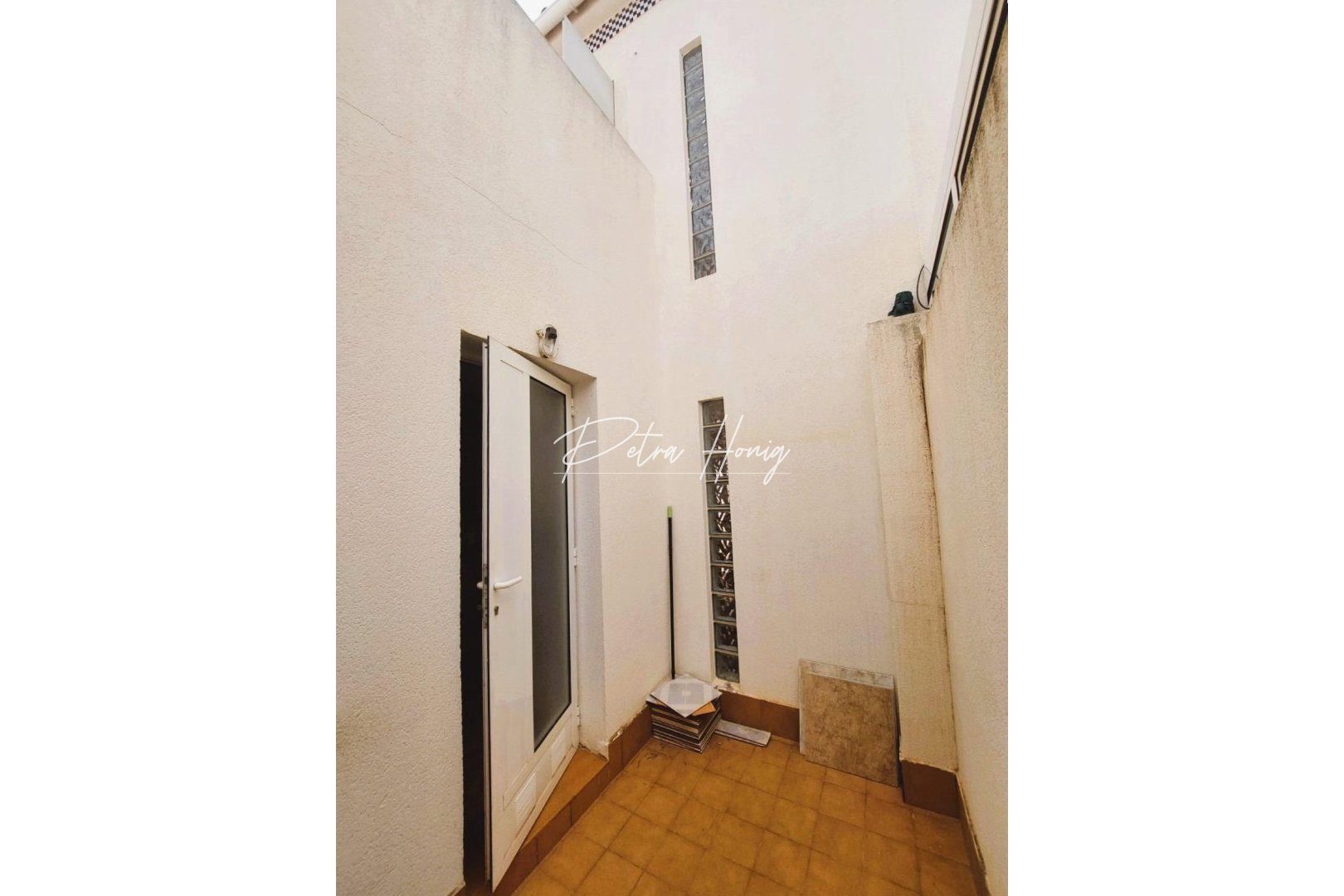 Gebrauchtobjekte - Einfamilienhaus - Torrevieja - Los altos