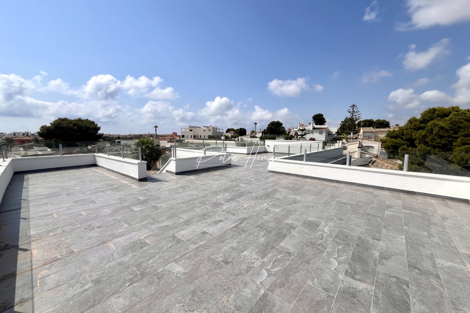Gebrauchtobjekte - Einfamilienhaus - Torrevieja - Los Balcones