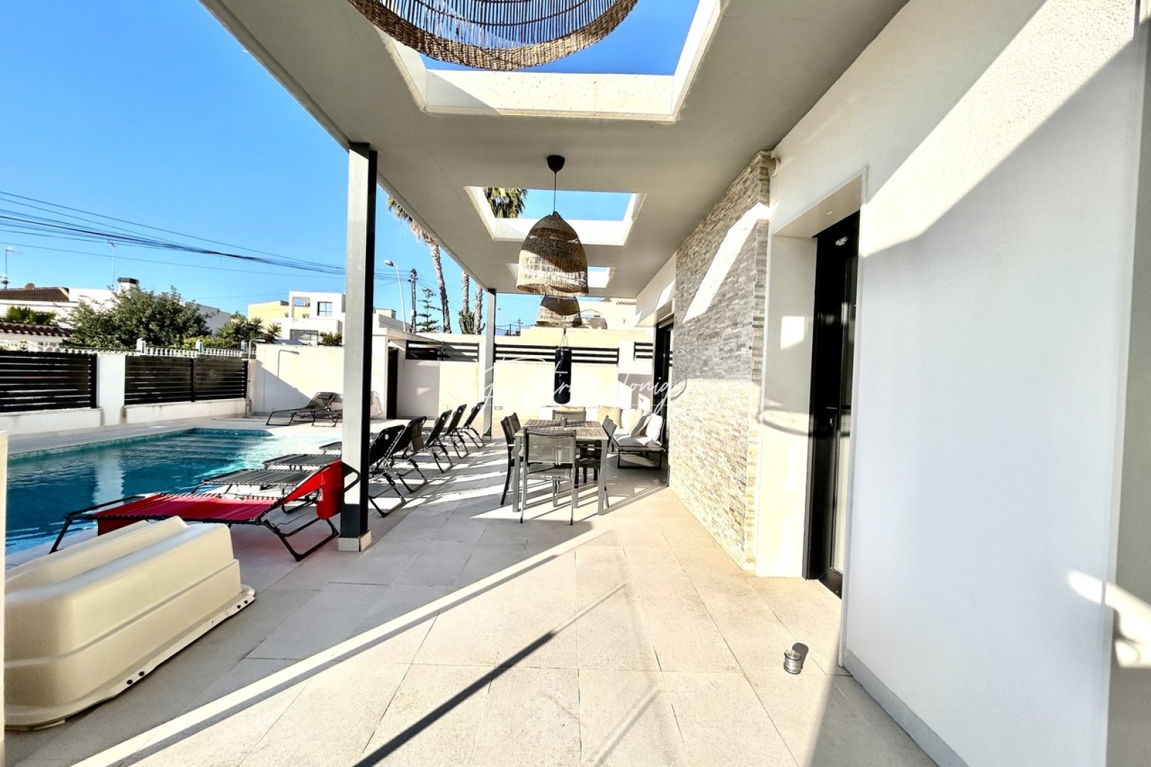 Gebrauchtobjekte - Einfamilienhaus - Torrevieja - Los Balcones