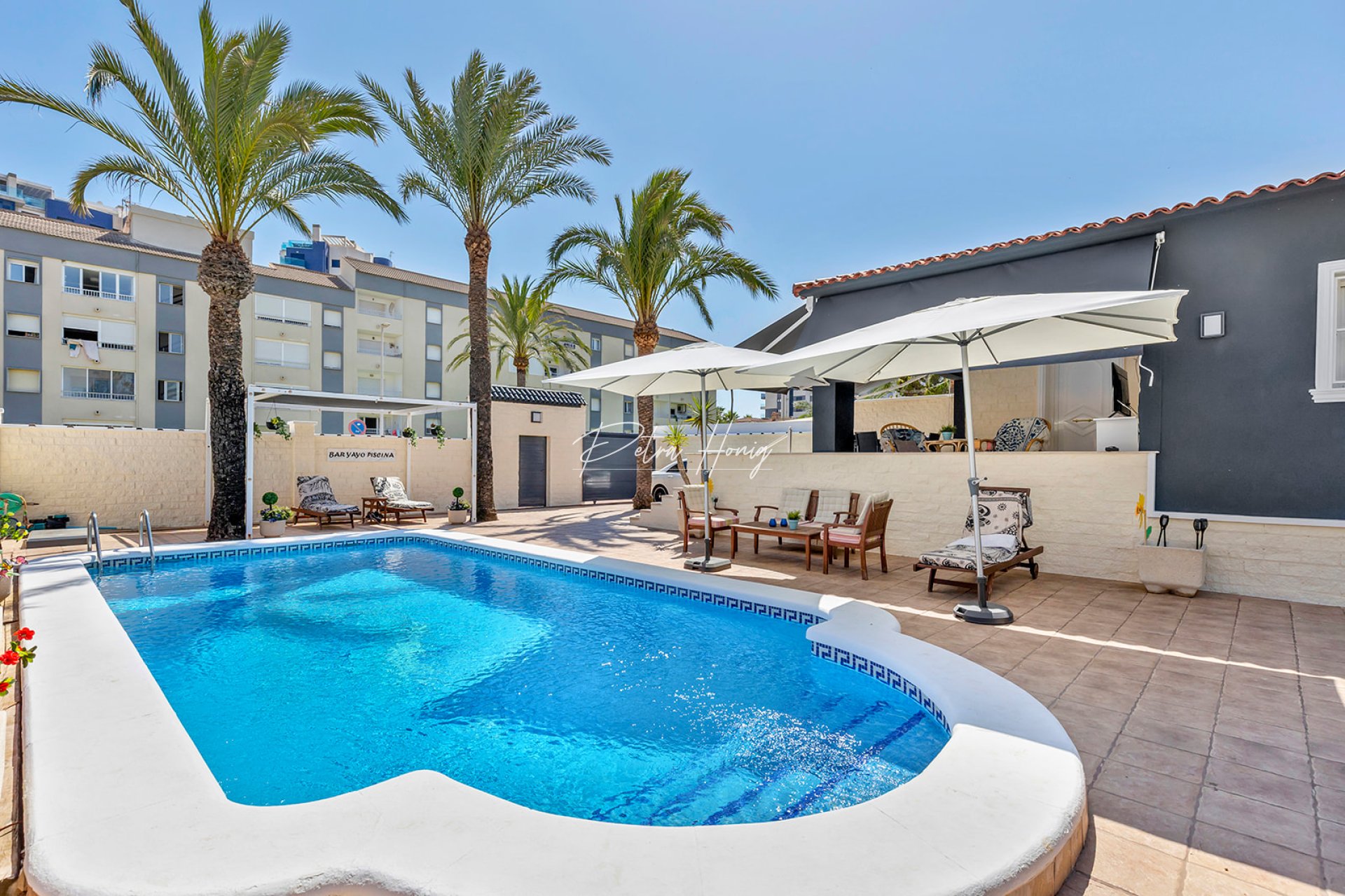 Gebrauchtobjekte - Einfamilienhaus - Torrevieja - Rocio del Mar