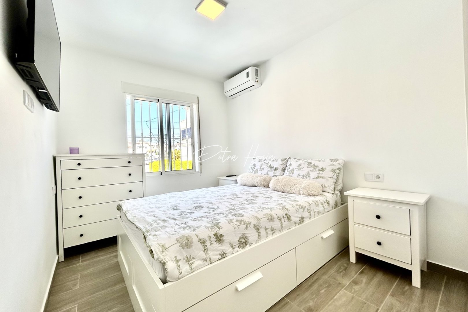 Gebrauchtobjekte - Einfamilienhaus - Villamartin