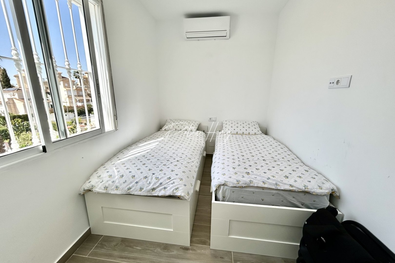 Gebrauchtobjekte - Einfamilienhaus - Villamartin