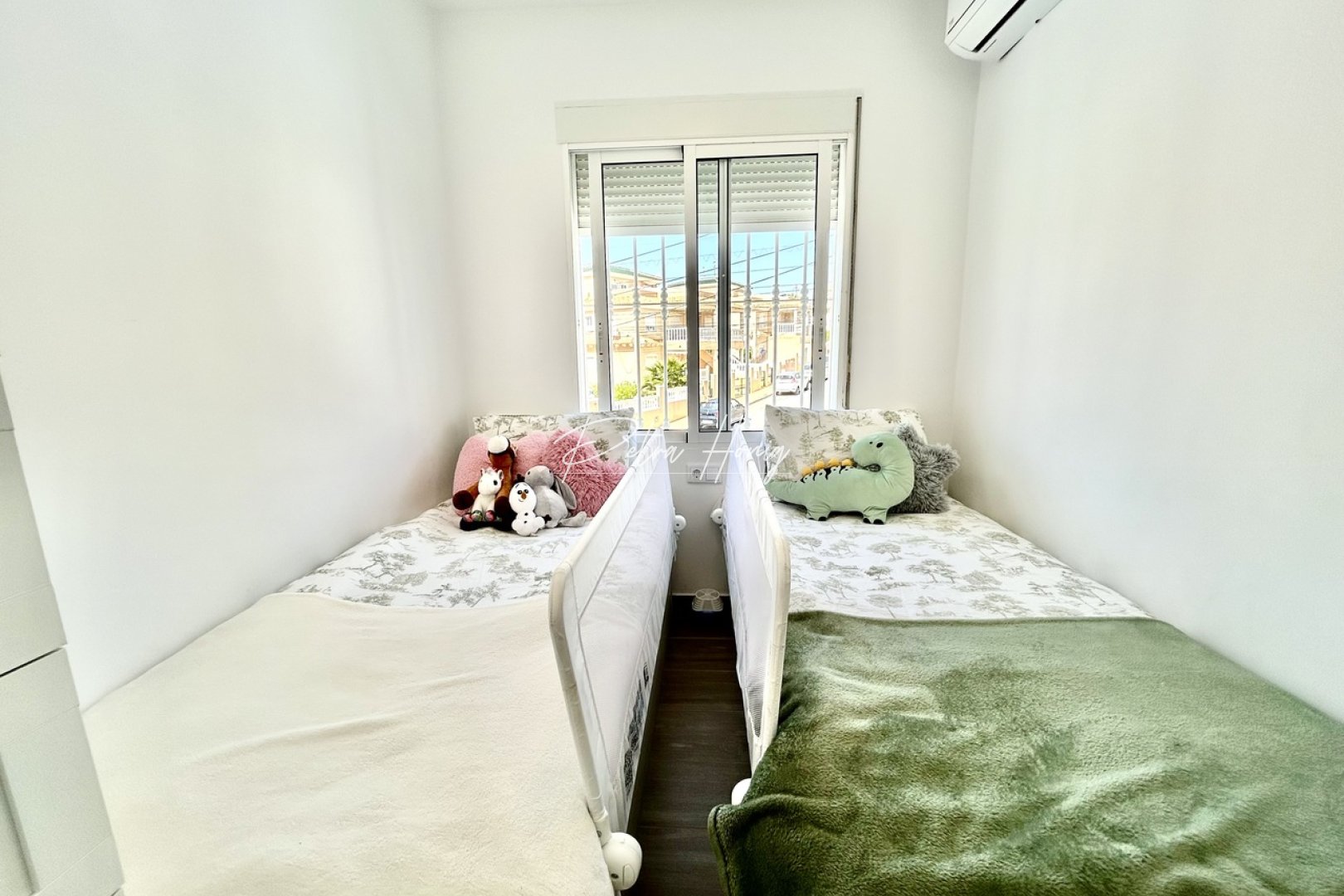 Gebrauchtobjekte - Einfamilienhaus - Villamartin