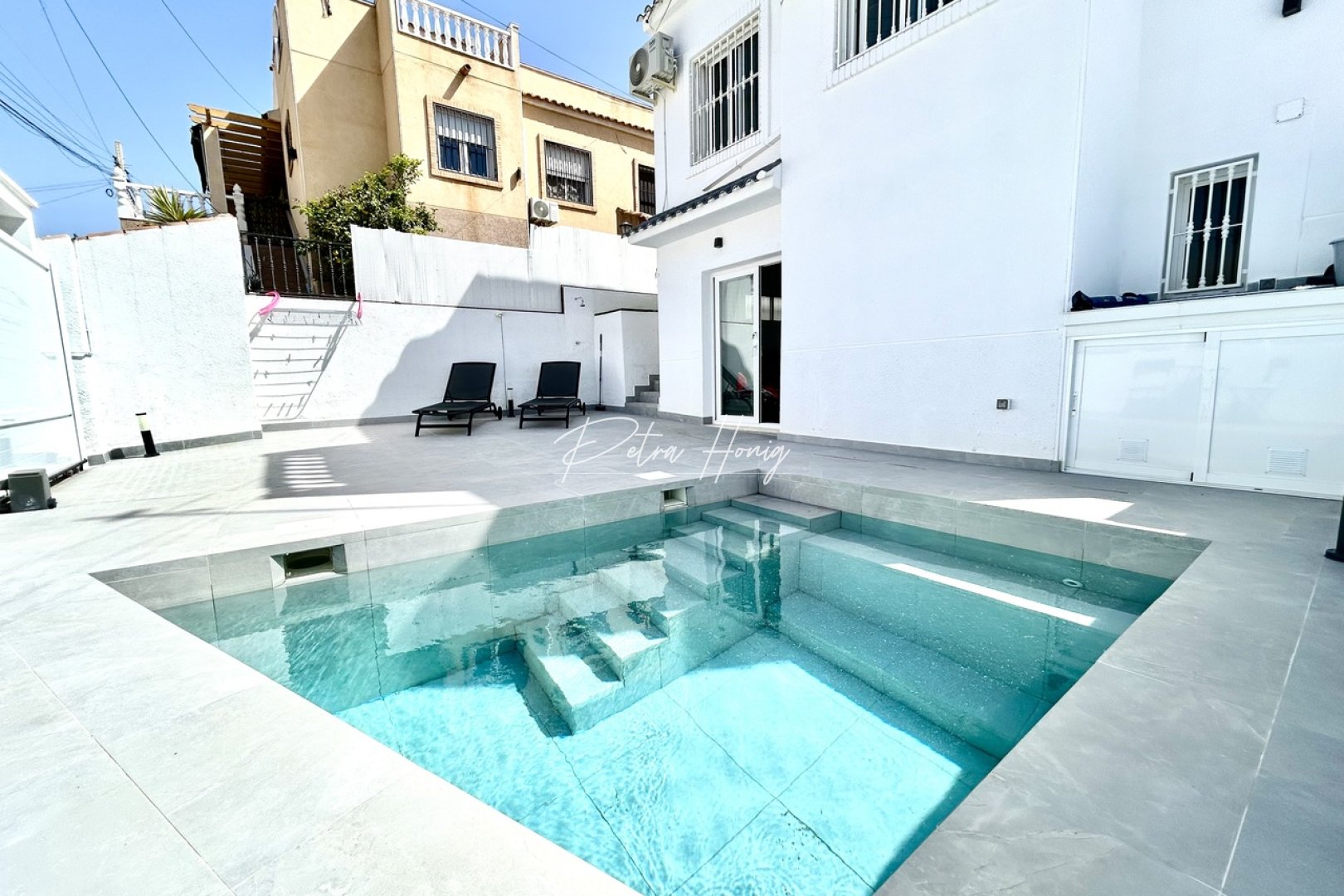 Gebrauchtobjekte - Einfamilienhaus - Villamartin