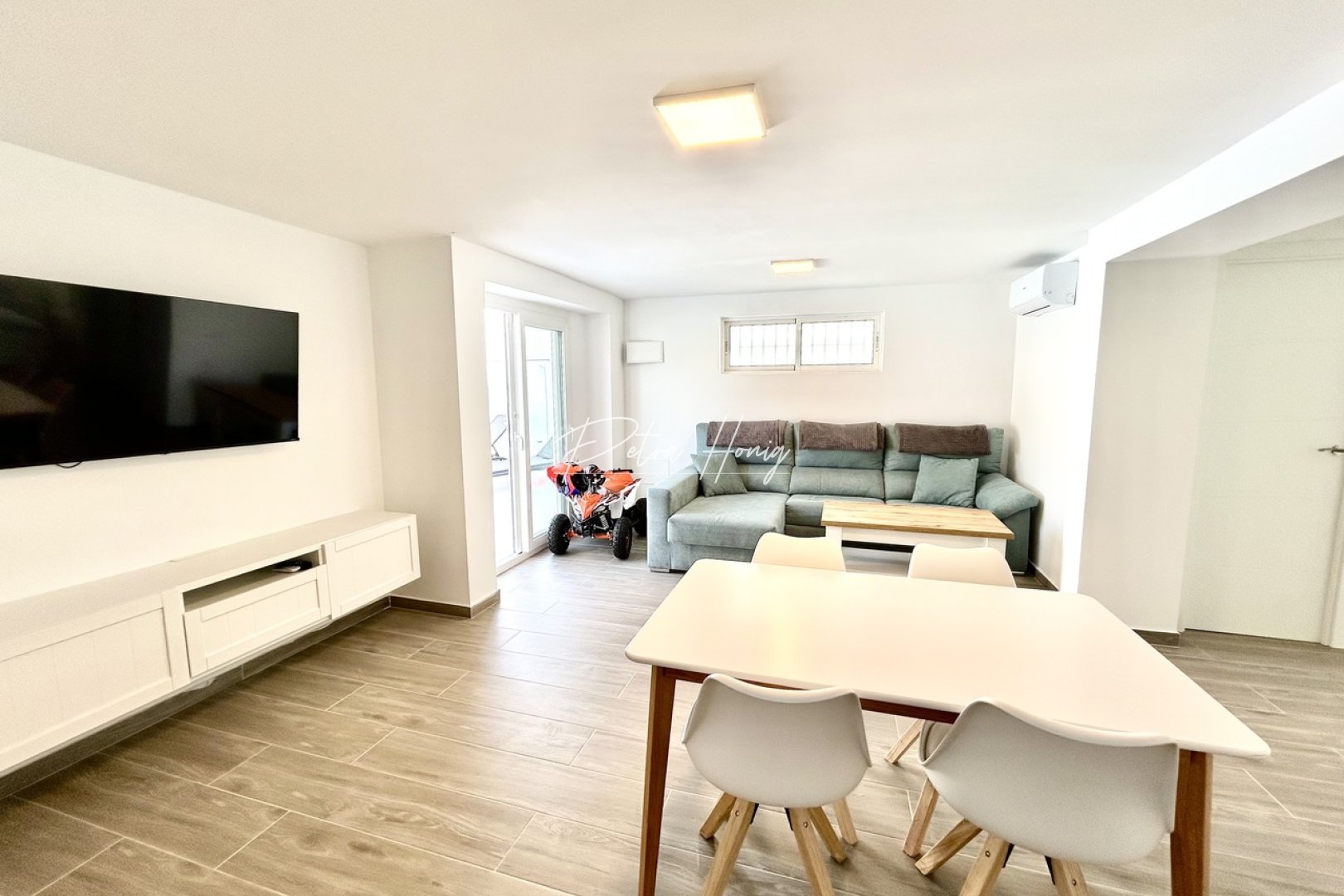 Gebrauchtobjekte - Einfamilienhaus - Villamartin