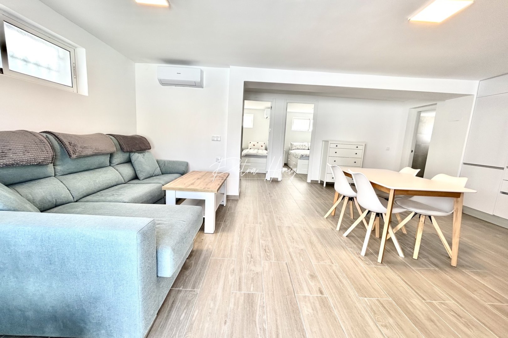 Gebrauchtobjekte - Einfamilienhaus - Villamartin