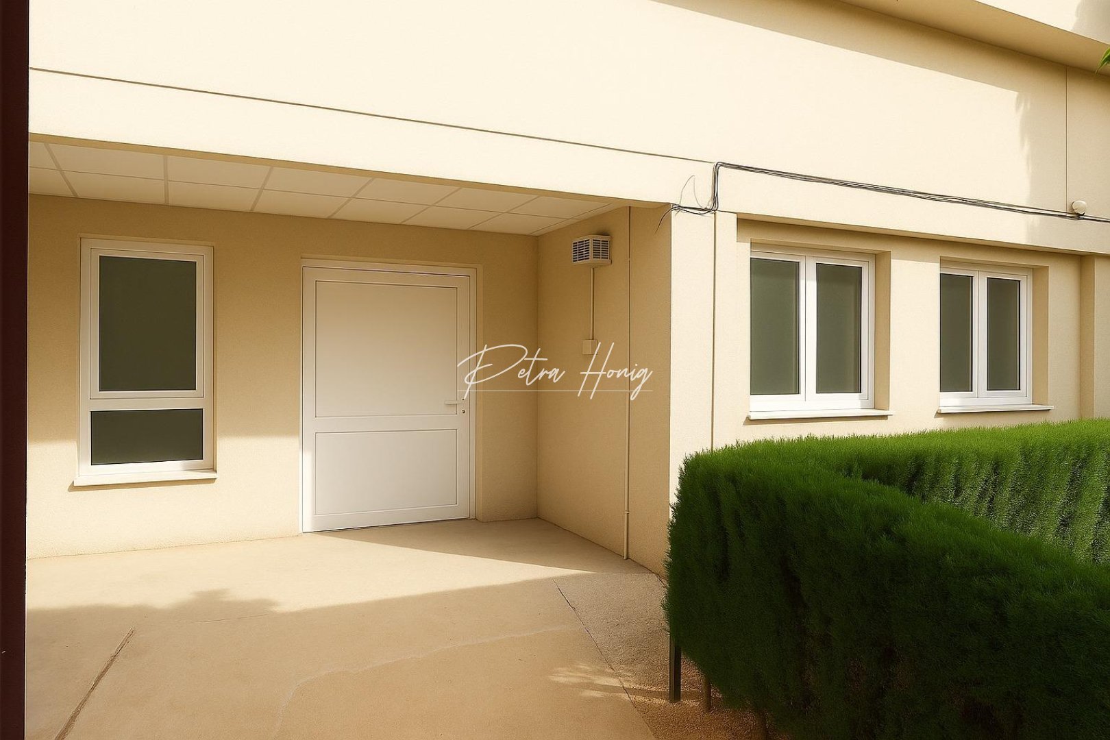 Gebrauchtobjekte - Kommerzielle Immobilie - La Zenia