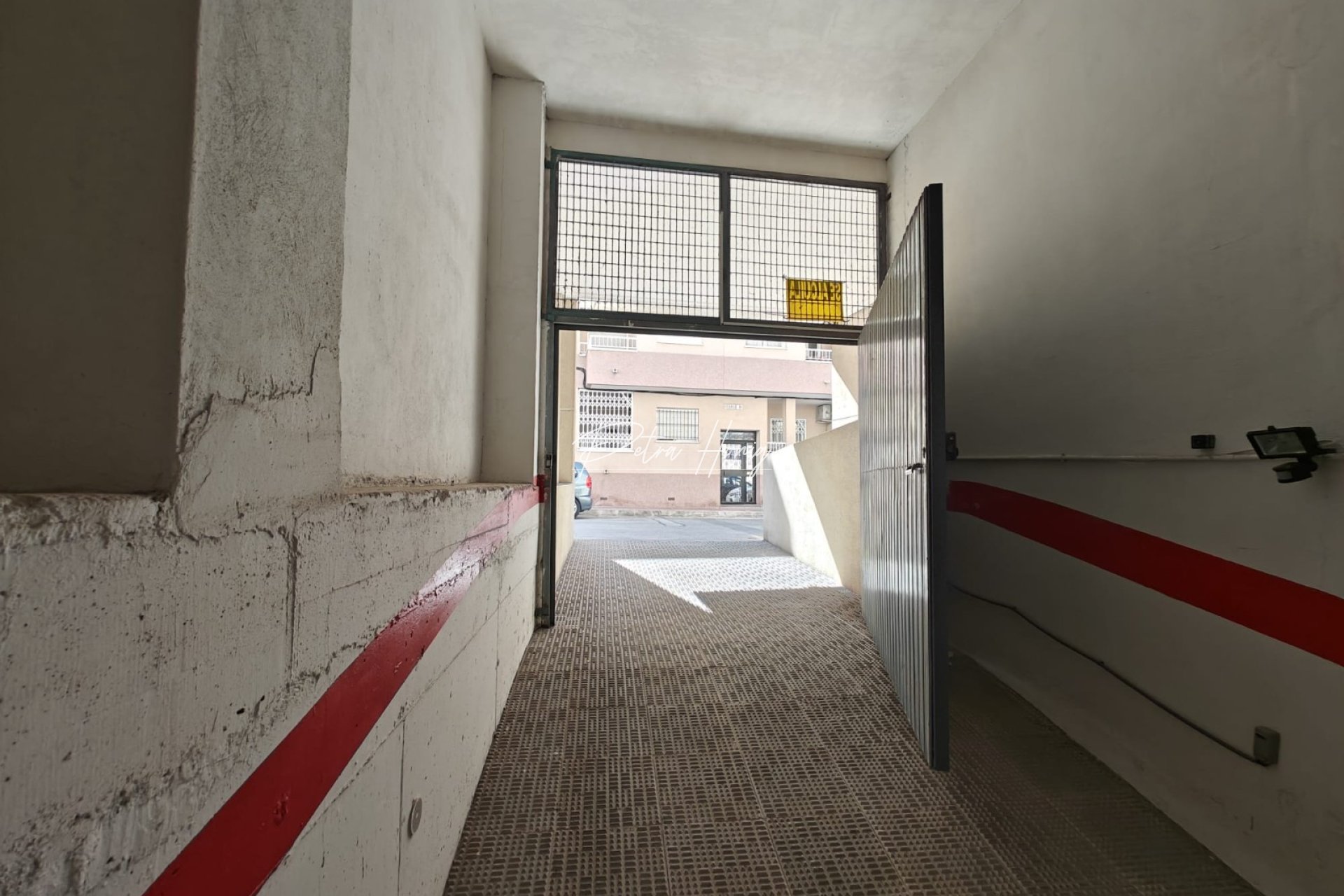 Gebrauchtobjekte - Parking Space / Garage - Torrevieja - Playa de los Locos