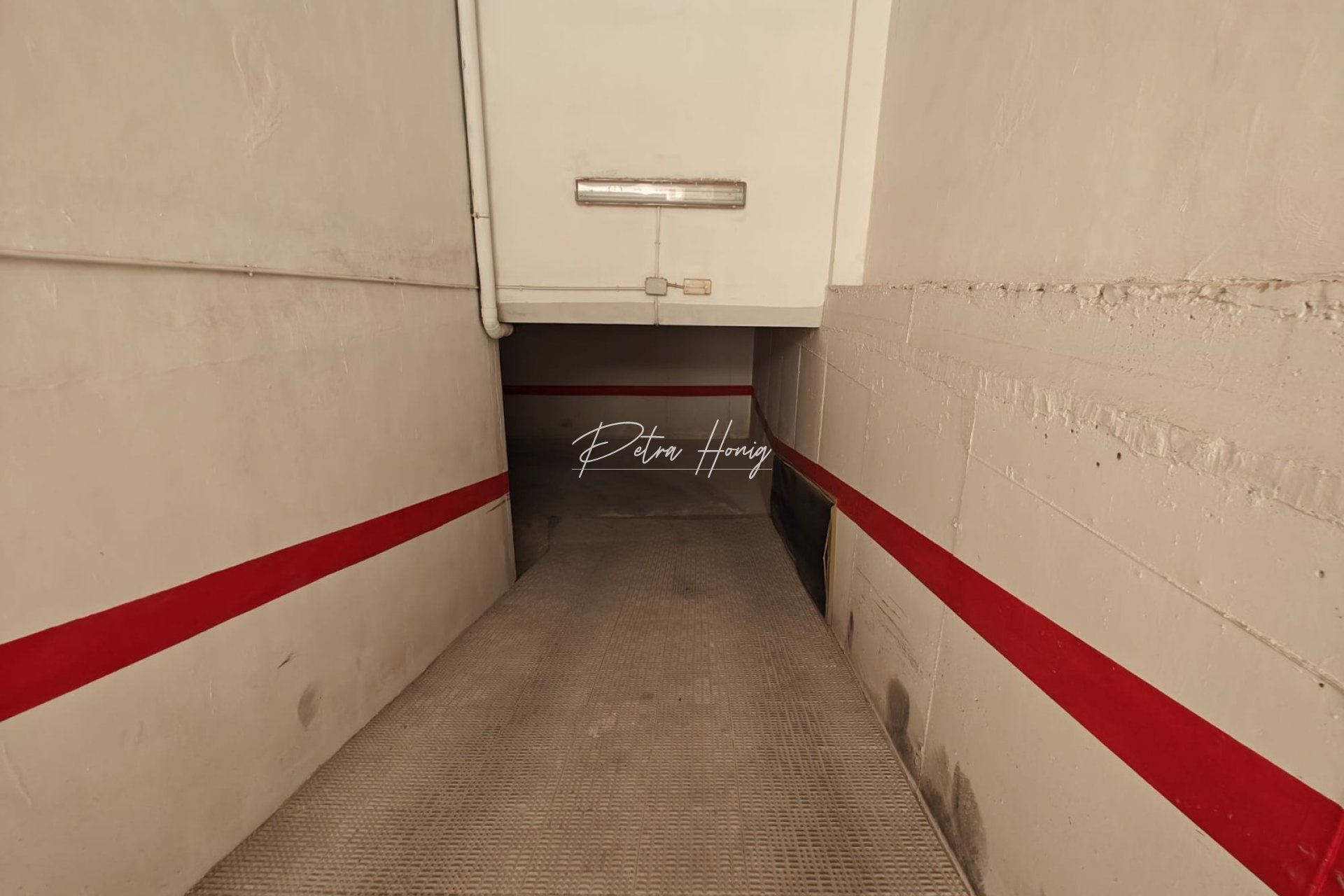 Gebrauchtobjekte - Parking Space / Garage - Torrevieja - Playa de los Locos