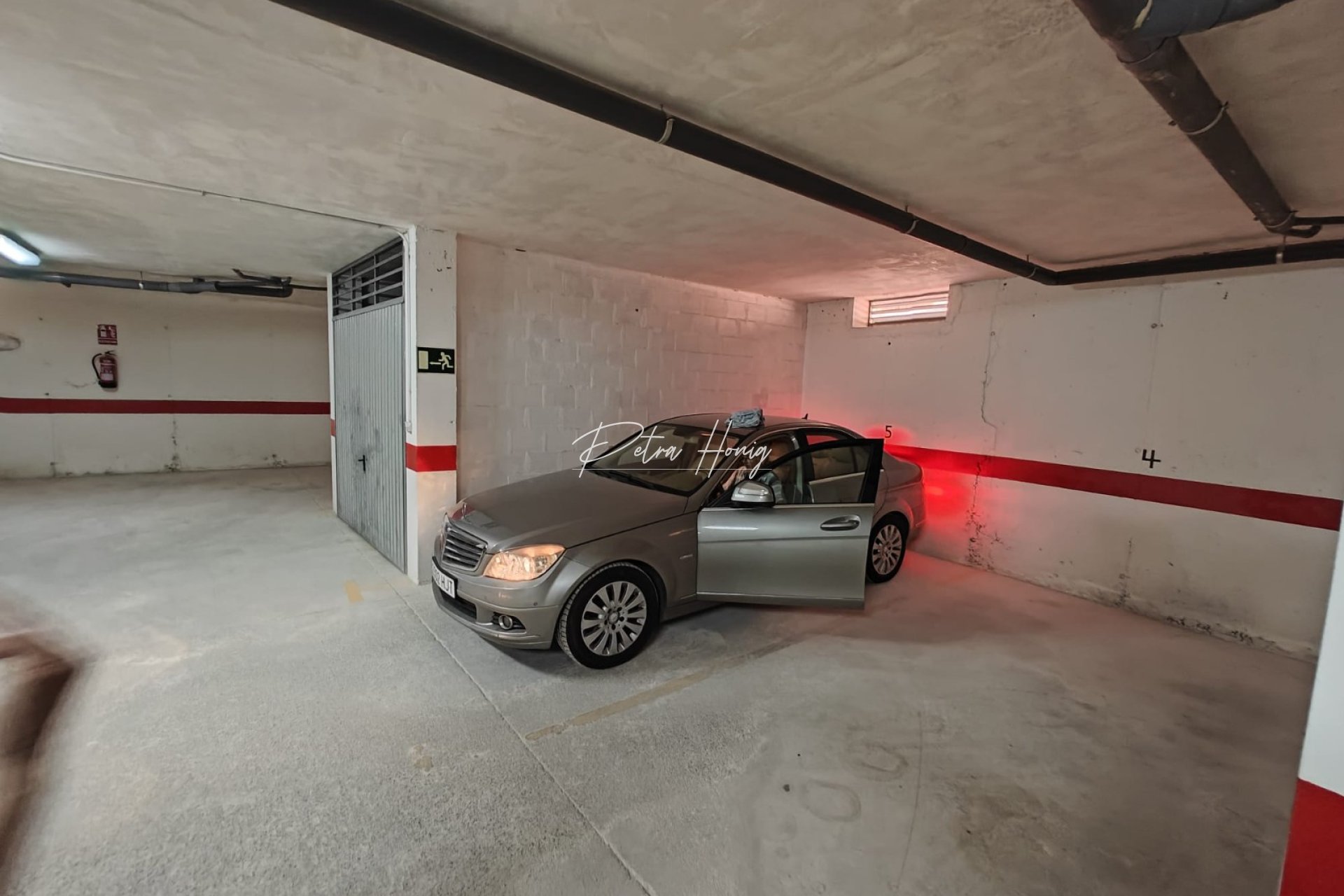 Gebrauchtobjekte - Parking Space / Garage - Torrevieja - Playa de los Locos