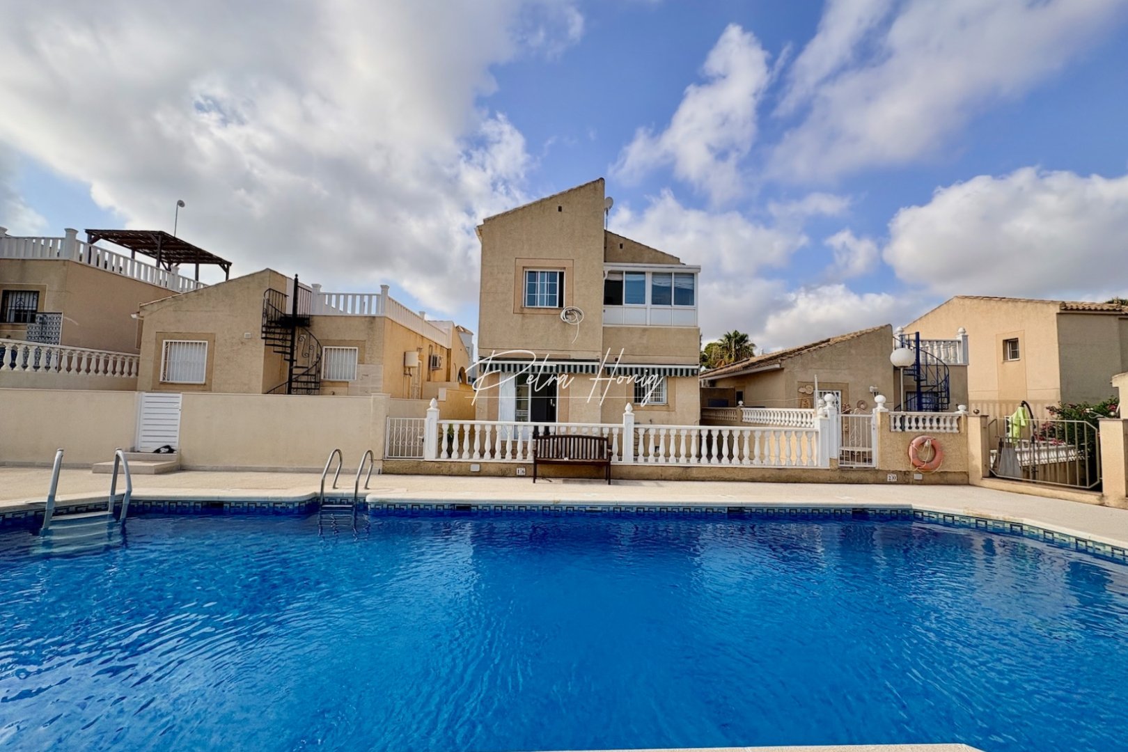 Gebrauchtobjekte - Single Family Home - Orihuela Costa - Los Balcones