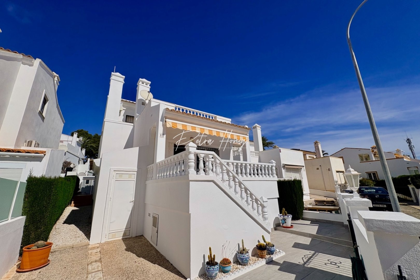 Gebrauchtobjekte - Single Family Home - Orihuela Costa - Villamartin