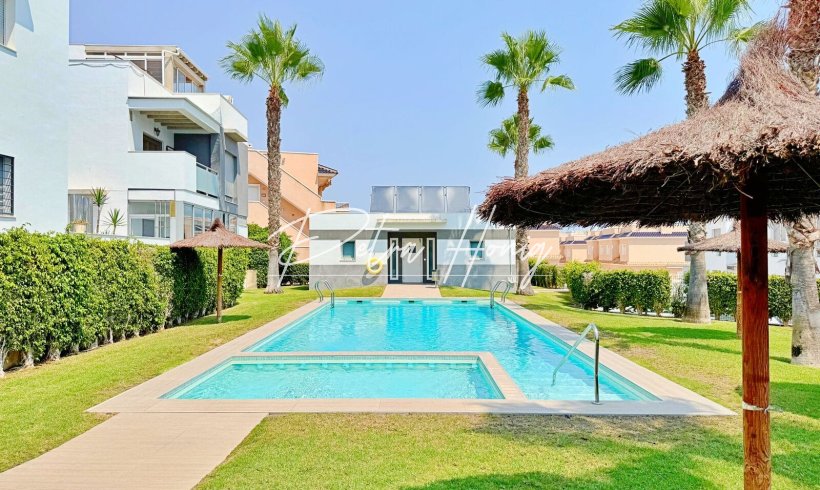 Leilighet - Til Salgs - Torrevieja - Los Altos